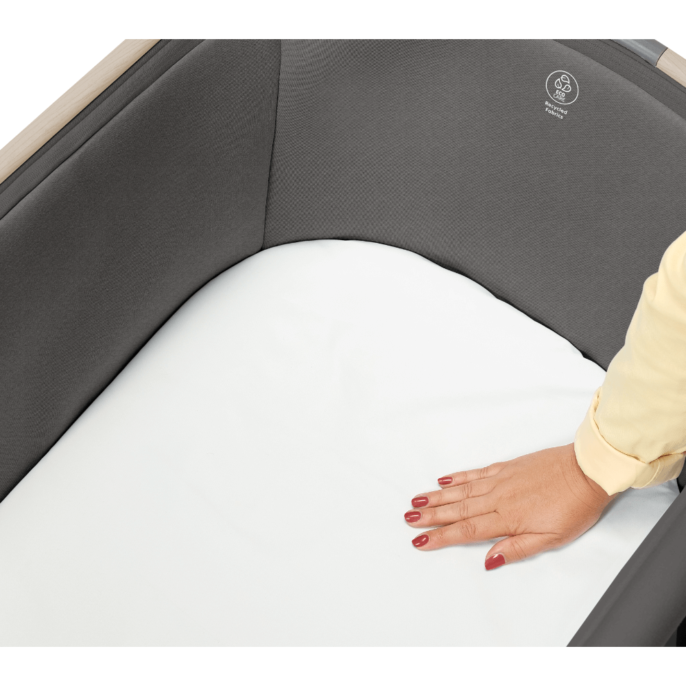 Maxi Cosi Iora Co-Sleeper - Beyond Graphite