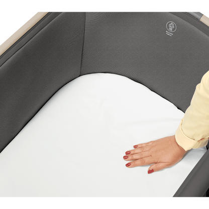 Maxi Cosi Iora Co-Sleeper - Beyond Graphite