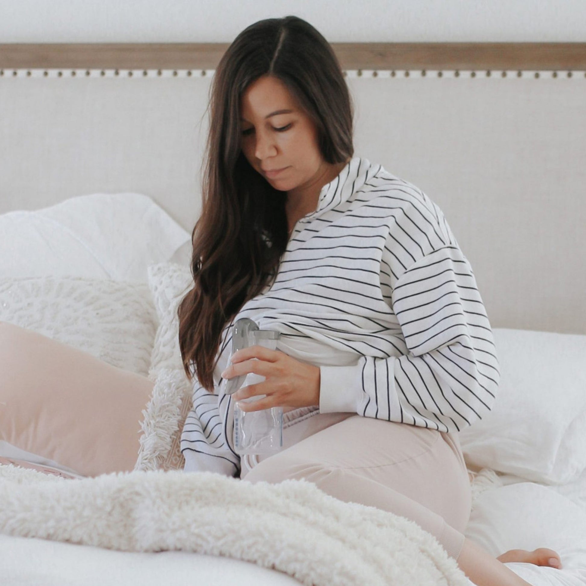 Dr.Brown's Manual Breast Pump with Silicone Shield || Birth+ to 24months