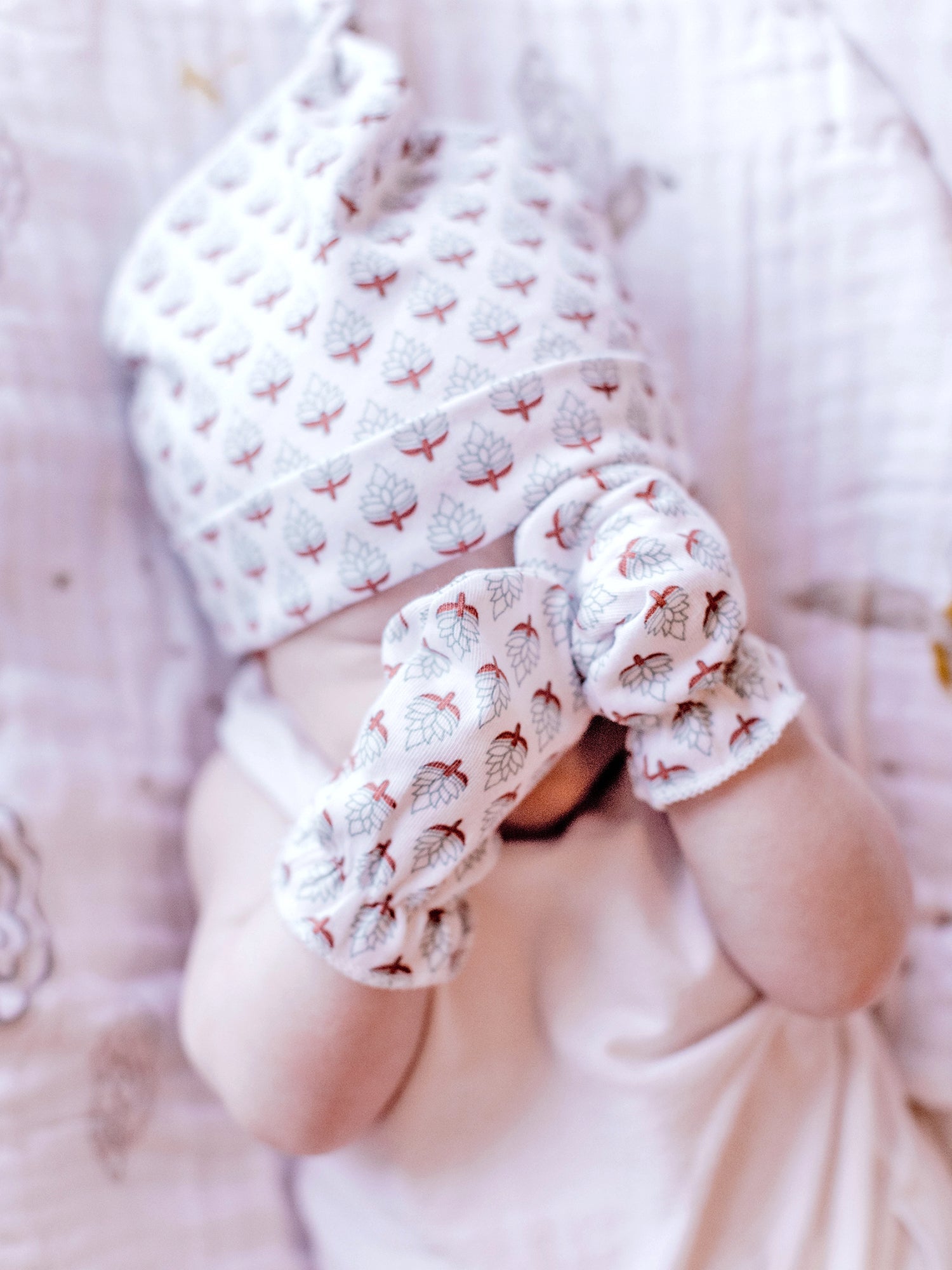 Malabar Baby Organic Cotton Bandana Bib, Mitten, Hat Set - Miami