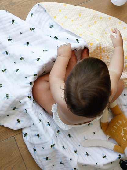 Malabar Baby Organic Snug Blanket - Bees