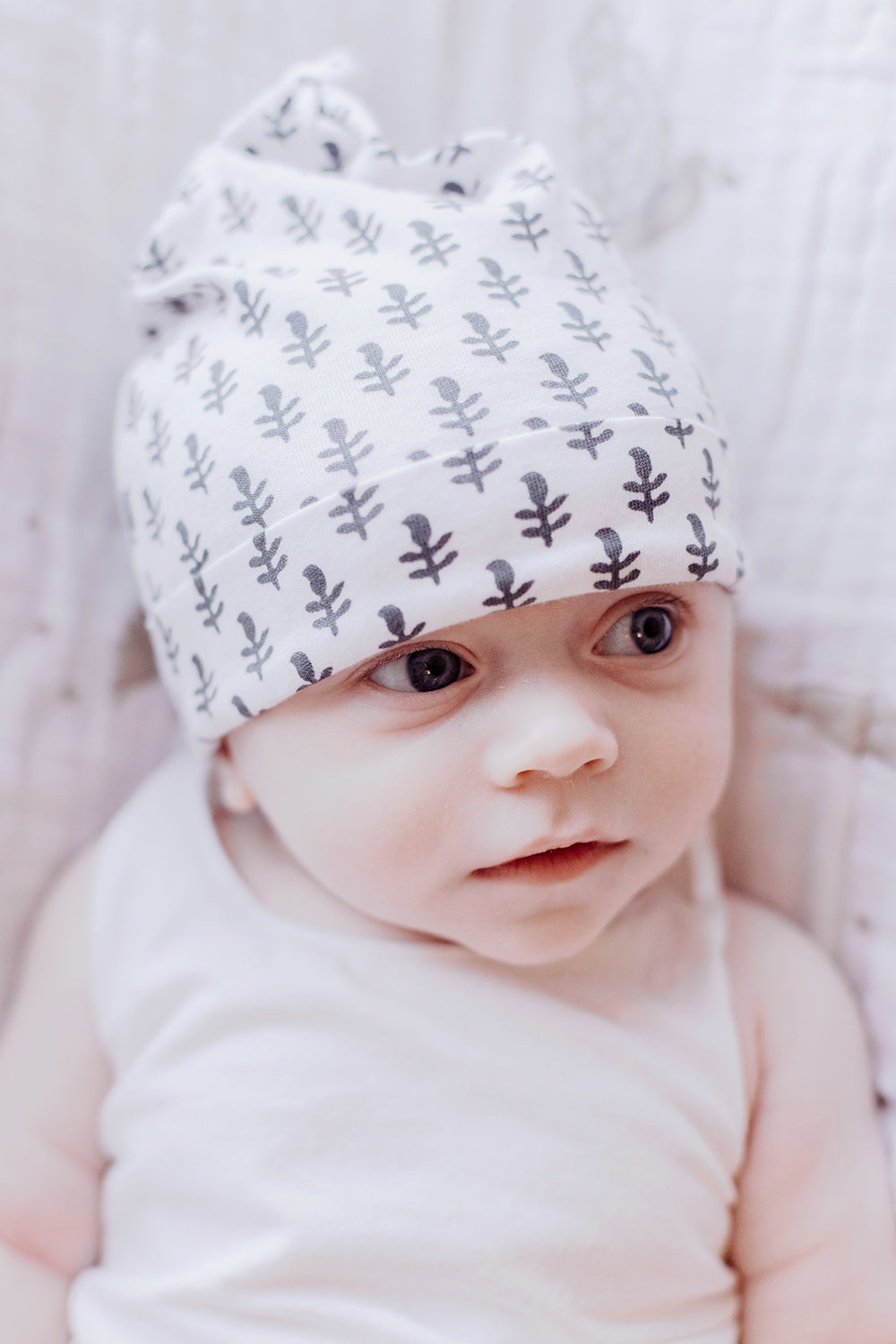 Malabar Baby Organic Cotton Bandana Bib, Mitten, Hat Set - Fort
