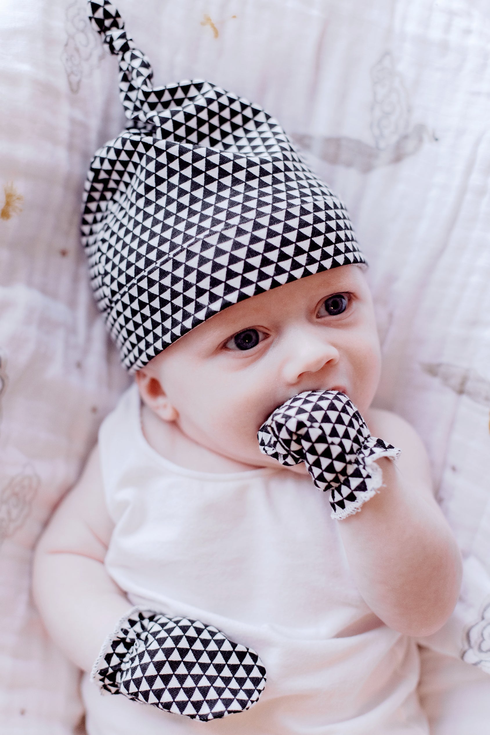 Malabar Baby Organic Cotton Bandana Bib, Mitten, Hat Set - Greenwich