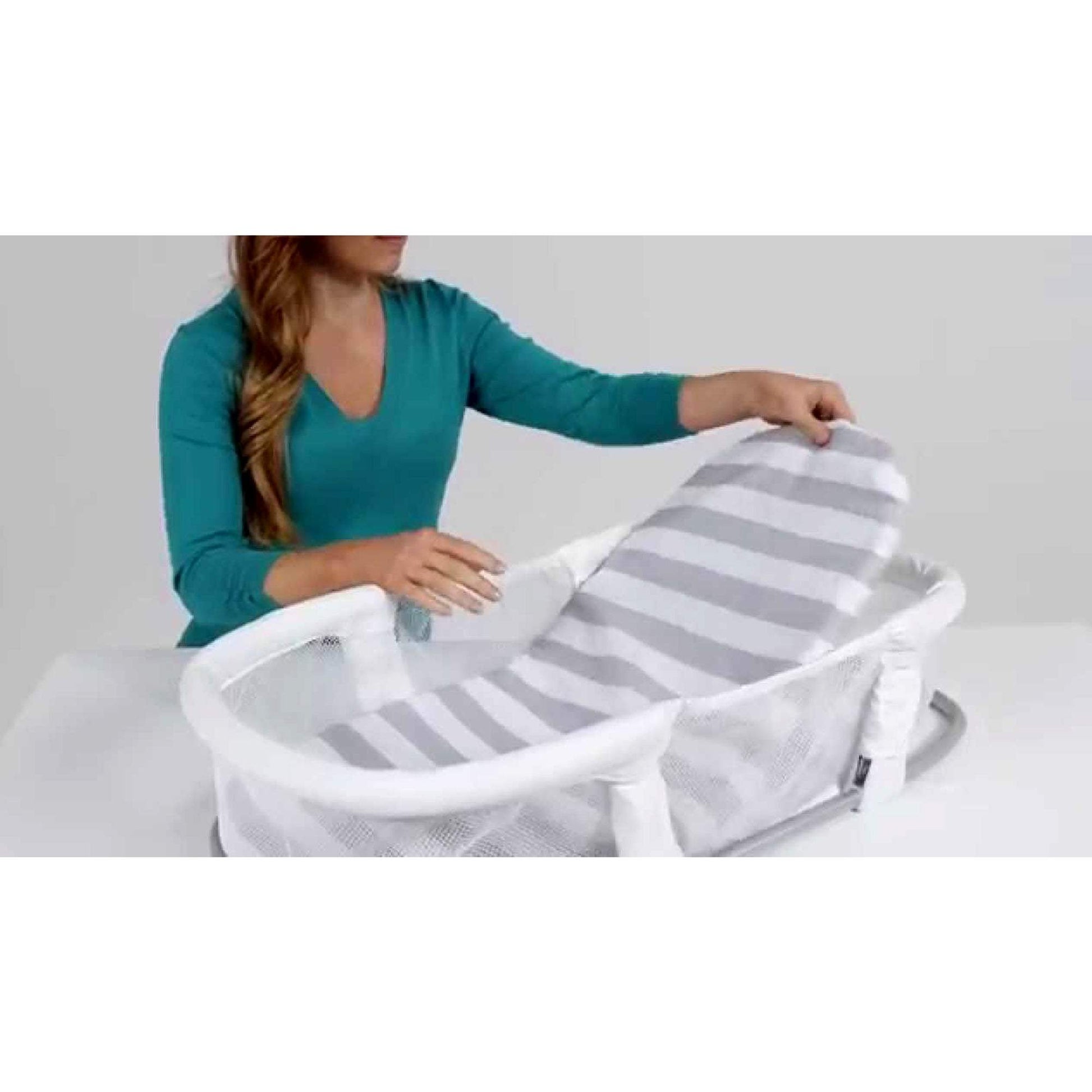 Summer Infant By Your Side Sleeper Bassinet || Fashion-Grey || Used for Birth+ to 6months